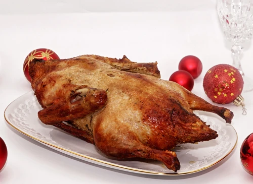 Knusprige Ente mit Rotkraut und Knödeln